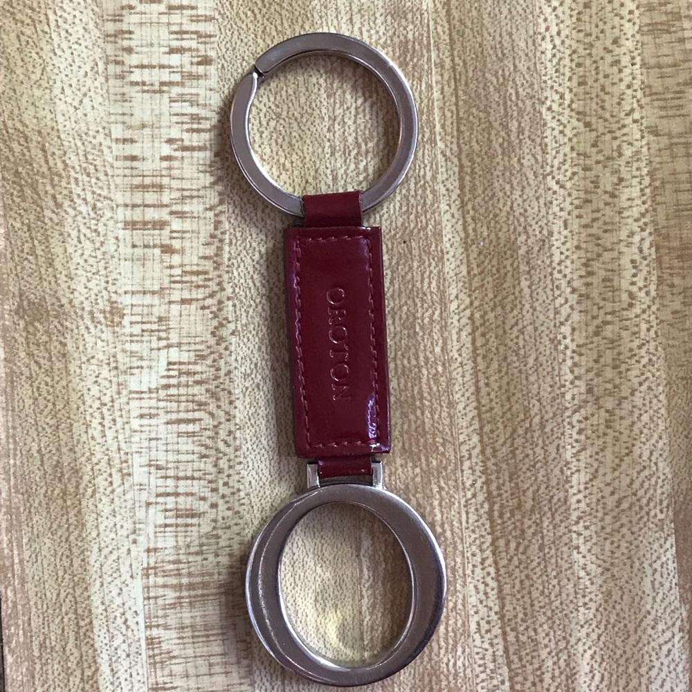🌸 Oroton Key Holder
